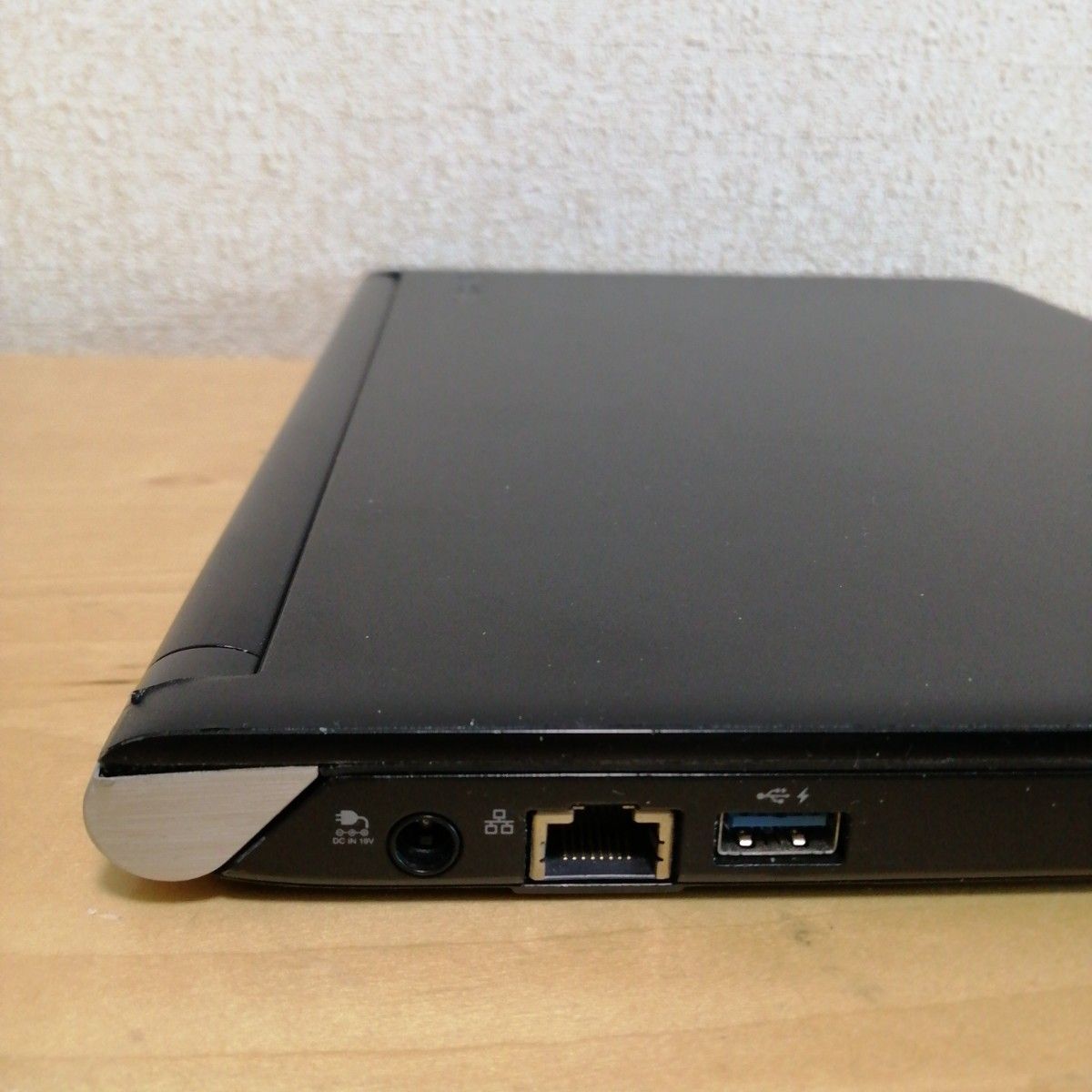限定特価【AdobeCS6付】TOSHIBA dynabook R73/U インテル Core i5 SSD