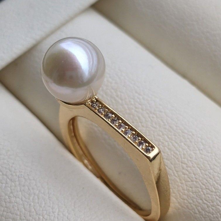 パールリング　指輪　淡水真珠　ホワイト　金色　冠婚葬祭　デイリー　フリーサイズ
