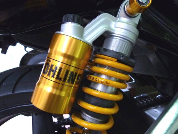 【2枚】純正 オーリンズ OHLINS リアサス用クリアステッカー リアショック /正規輸入品cの画像1