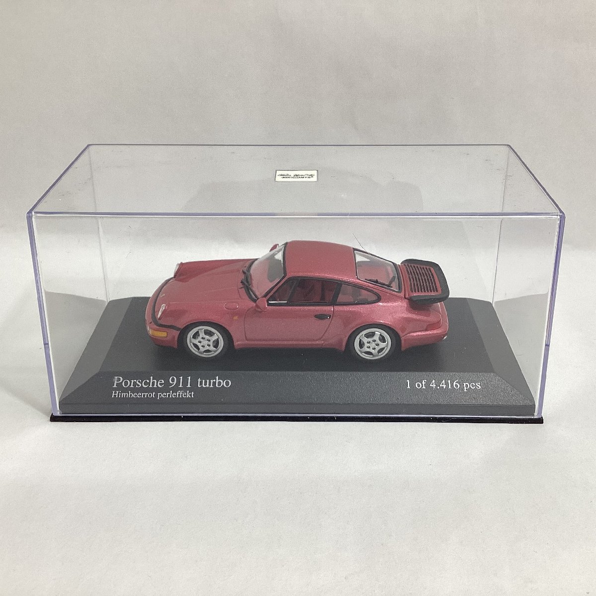 ミニチャンプス　1/43　ポルシェ 911 ターボ 1990 レッドメタリック　Himbeerrot perleffekt　MINICHAMPS　Porsche_画像2