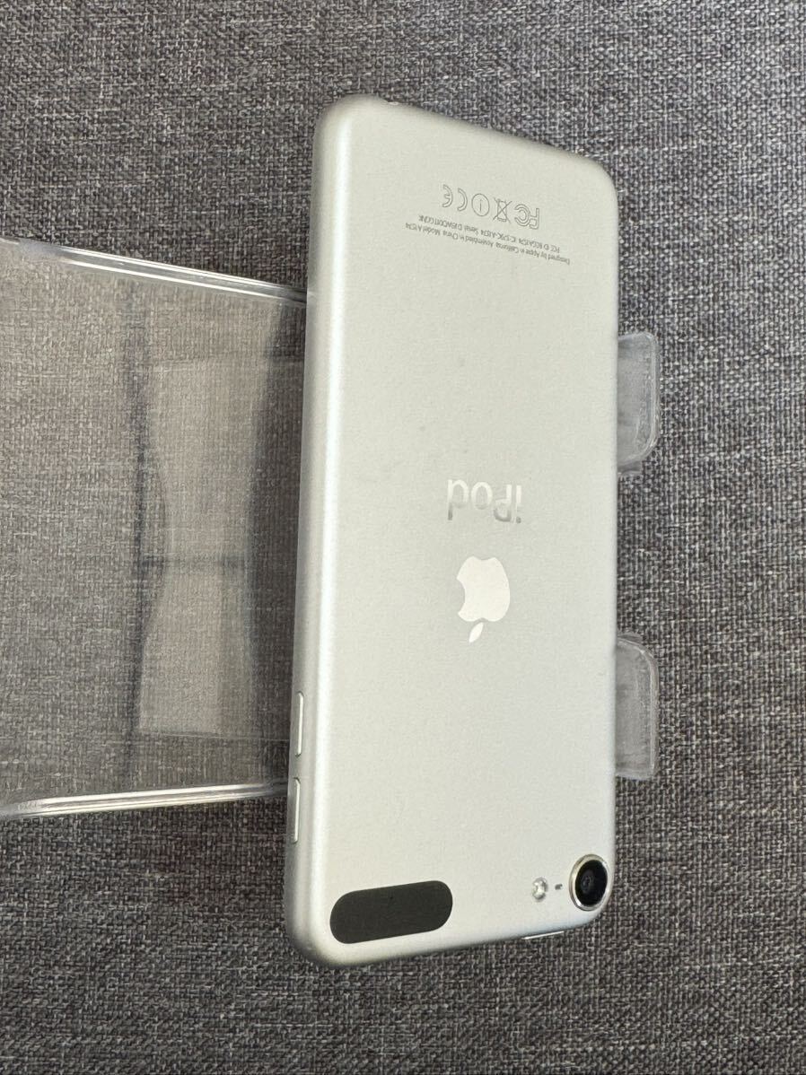 iPod touch第6世代32GB 音楽プレーヤー新品バッテリー超美品シルバーの画像4