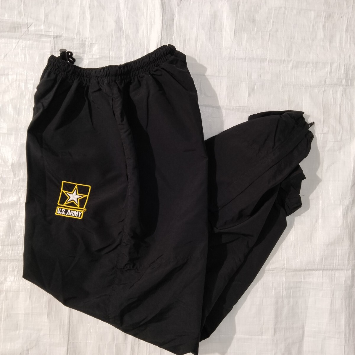 US military APFU nylon pants ARMYトレーニングパンツ アメリカ軍 米軍実物 ミリタリー small short black 黒 ブラック 男女兼 の画像1