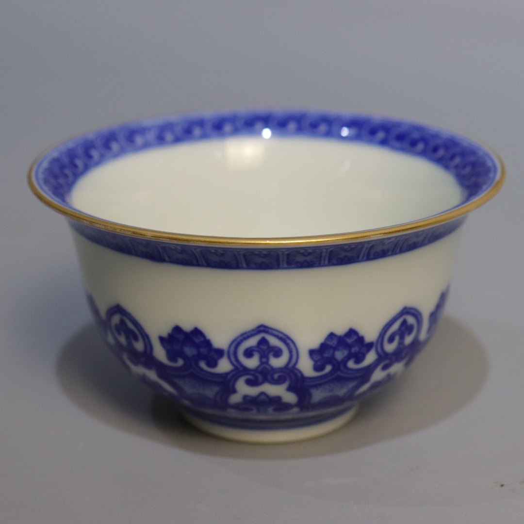 古陶芸 清・雍正 古陶磁器 【青花纏枝蓮】 三財蓋碗 極細工 骨董品 古賞物 中国骨董 唐物 高さ10 cm幅10 cm AW-004_画像6