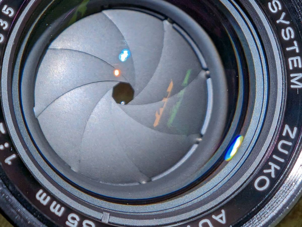 オリンパス 中望遠レンズ OLYMPUS OM-SYSTEM ZUIKO MC AUTO-T 1:2 85mm 一眼レフカメラ用 単焦点レンズ _画像3