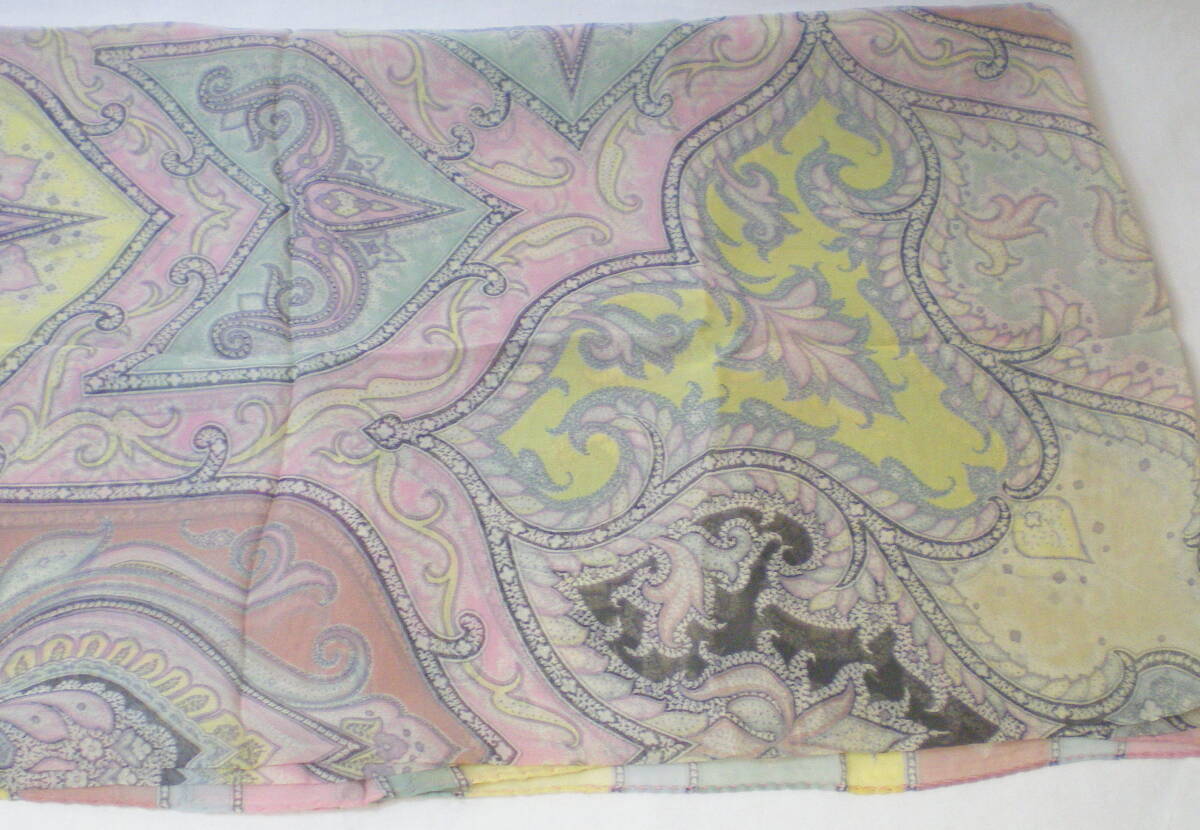 ETRO エトロ スカーフ 薄手　大判ストール　約135×132cm シルク100％　_画像5