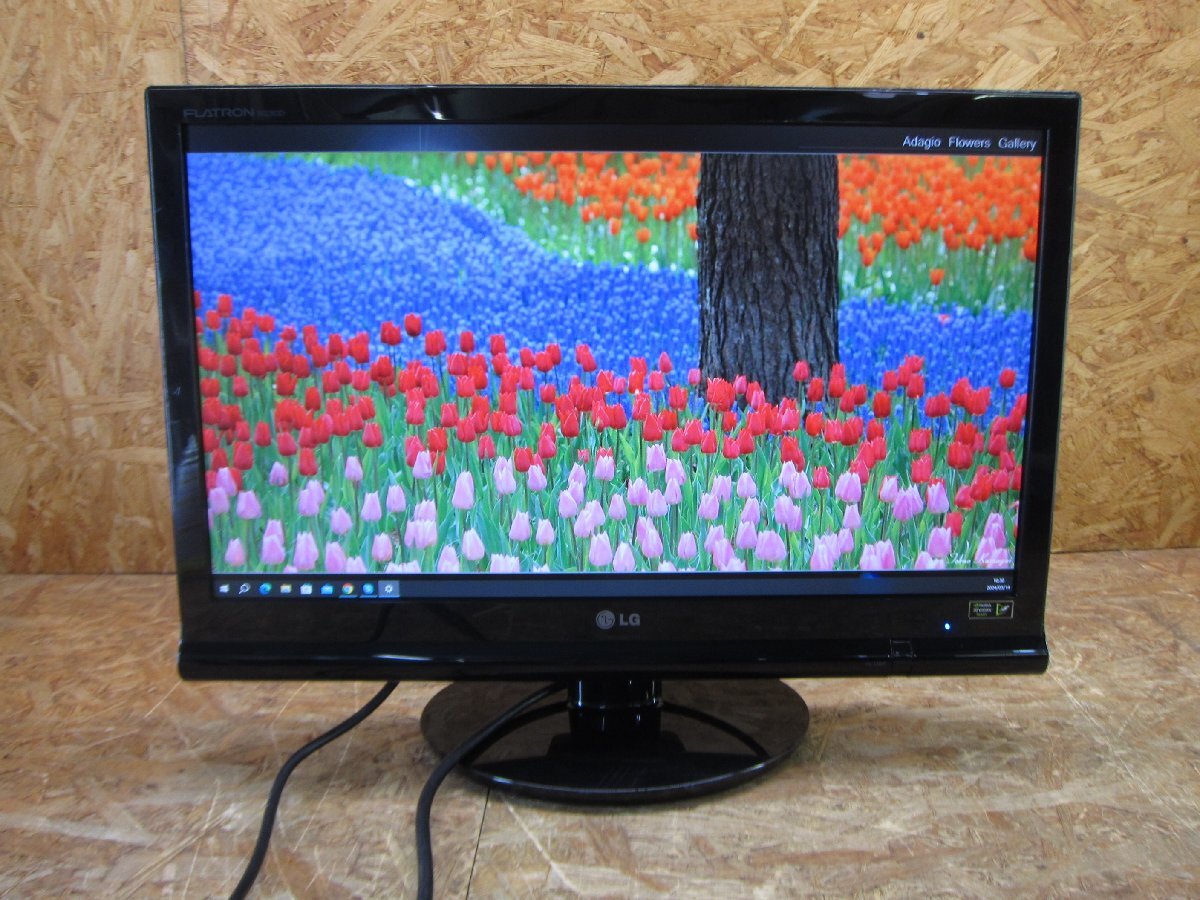 ◎LGFLATRON W2363D 23インチ液晶モニター フルHD（1920x1080）ノングレア D-sub DVI DisplayPort ケーブル付き◎M304の画像2