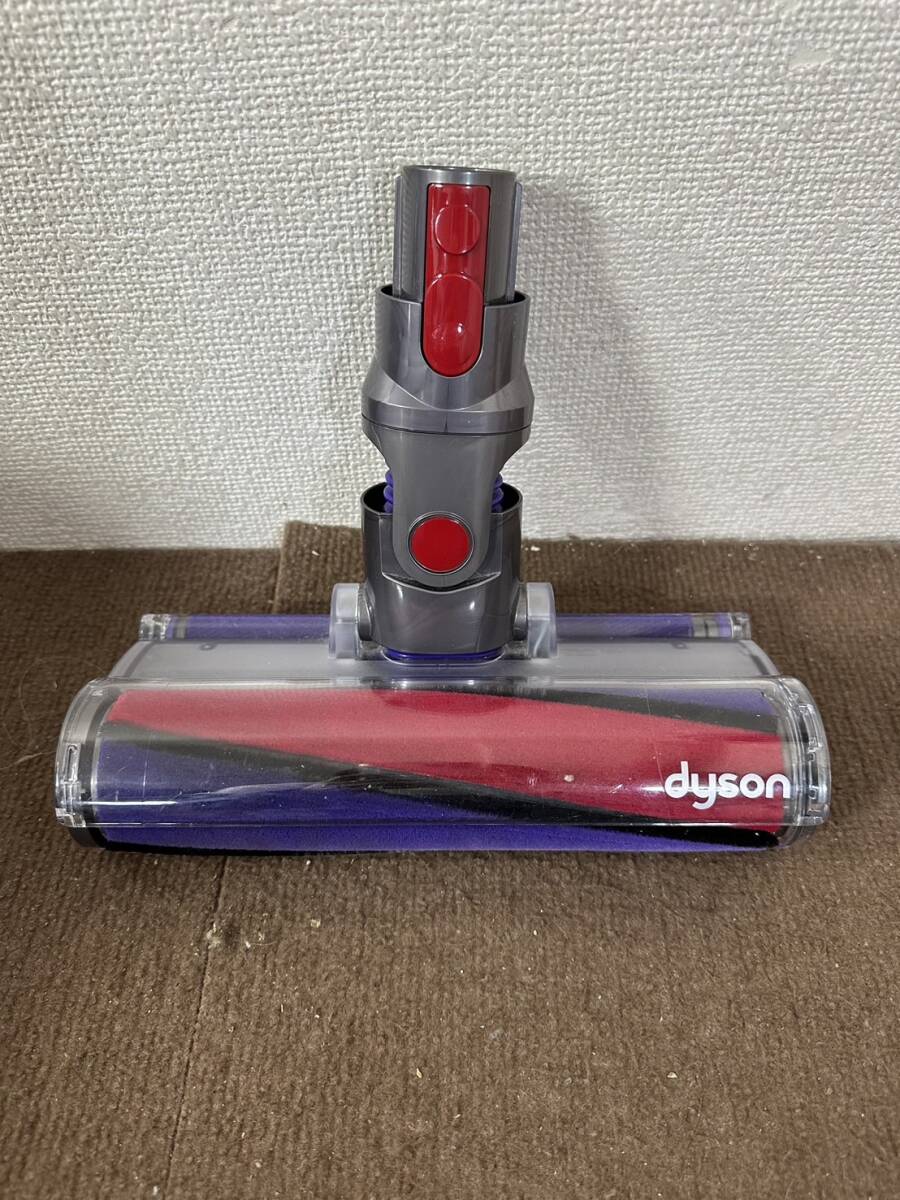 T【中古品】Dyson ダイソン SV12 サイクロンコードクリーナー 付属品あり コード付 通電動作確認済み _画像5