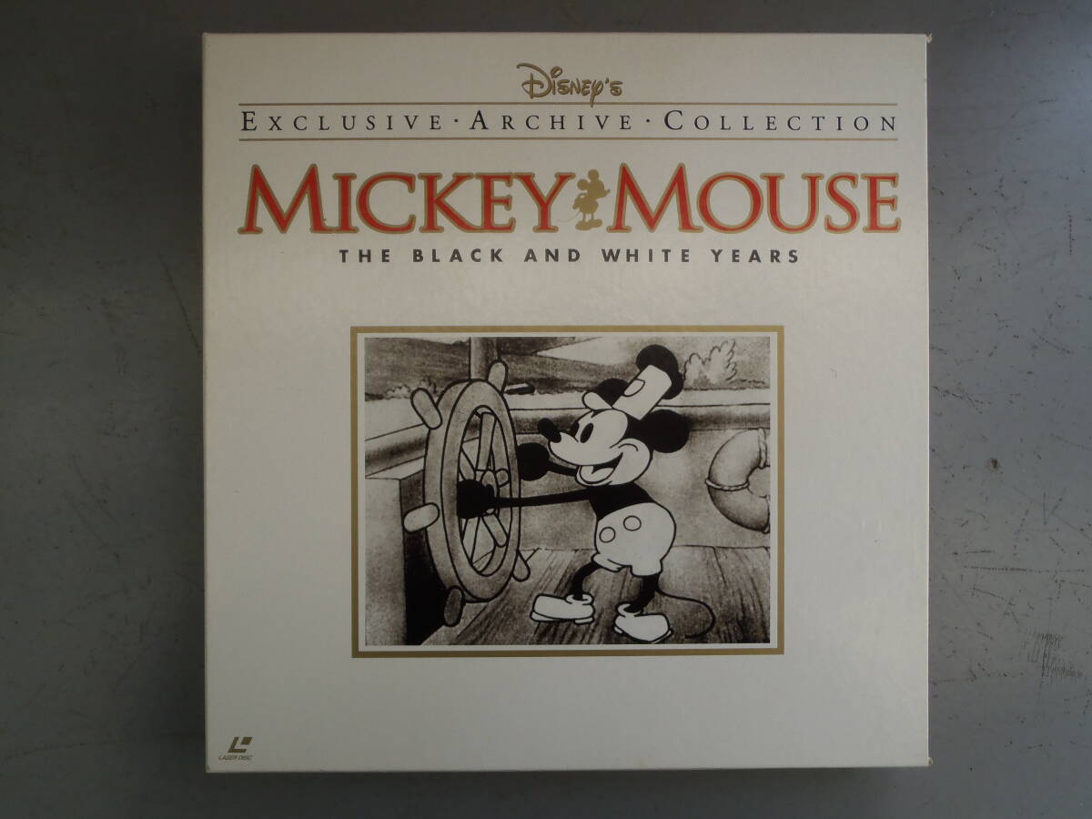 MICKEY MOUSE ミッキーマウス　THE BLACK AND WHITE YEARS　★　LD5枚　解説書付き　中古_画像1