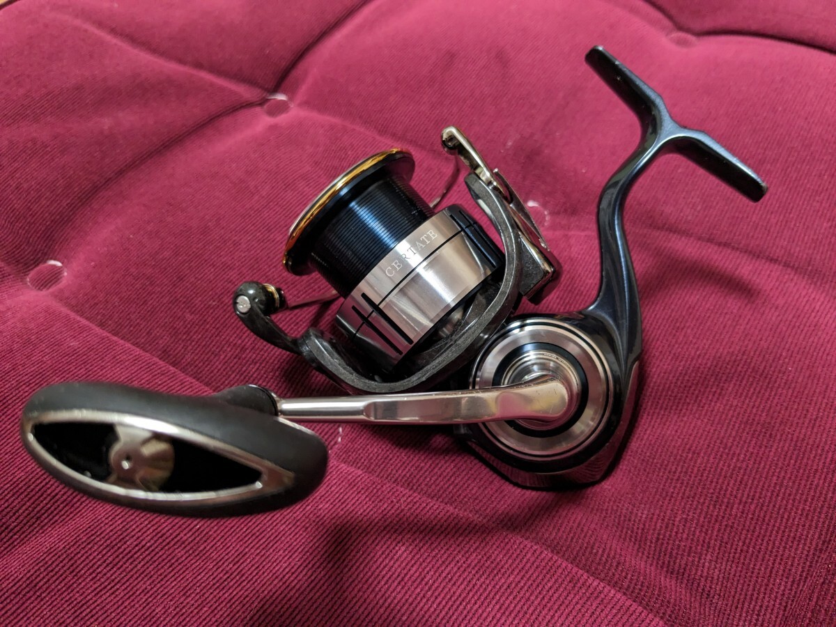 DAIWA 19セルテートLT4000-CXH 中古品 コロ感あり スプールエッジ傷無し ダイワ 4000CXH_画像1