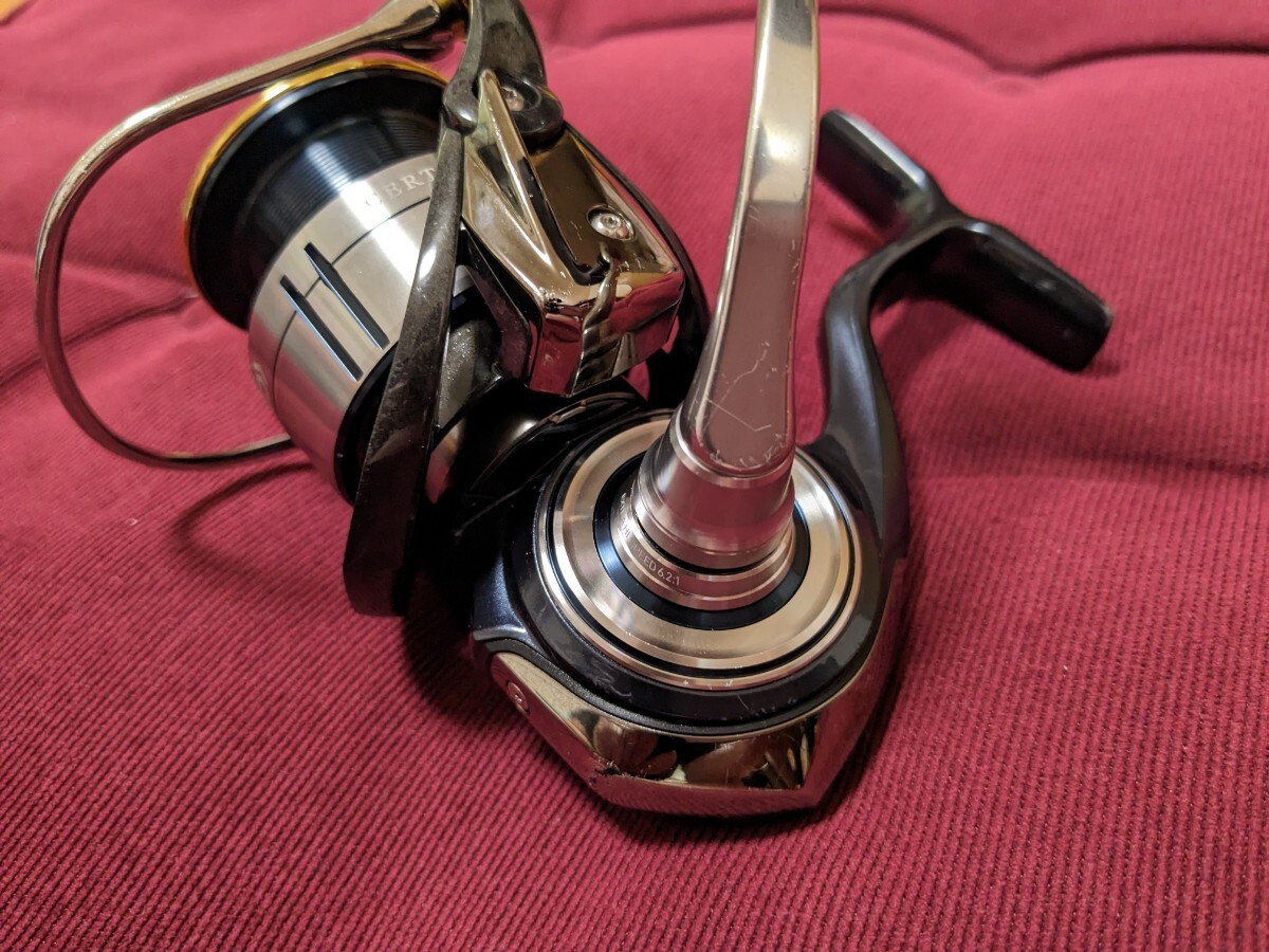 DAIWA 19セルテートLT4000-CXH 中古品 コロ感あり スプールエッジ傷無し ダイワ 4000CXH_画像4