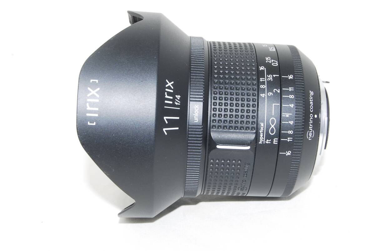 ★極美品★Irix Firefly 11mm F4 PENTAX ペンタックスKマウント フルサイズ対応 超広角レンズ 元箱付き♪_画像4