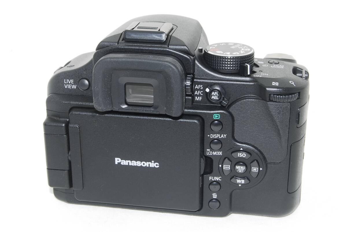 * ultimate beautiful goods *Panasonic Panasonic digital single‐lens reflex camera DMC-L10!②