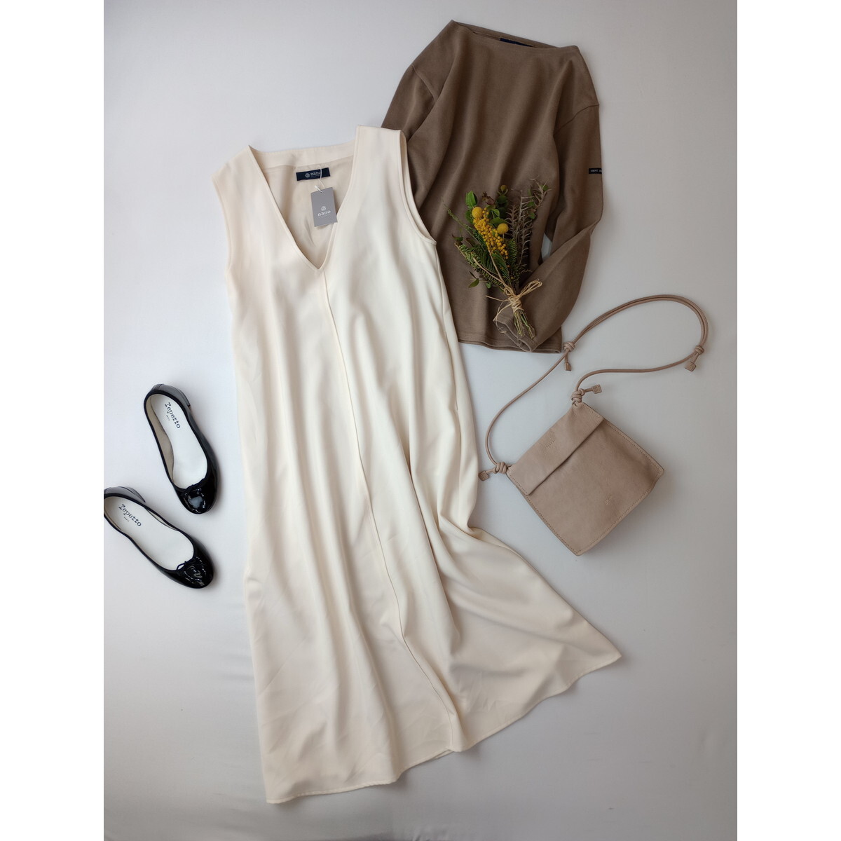  new goods regular price 7700 jpy nano universe Nano Universe [ own . clean .... Ciao!]V neck flair long One-piece ivory (55Y+7500)