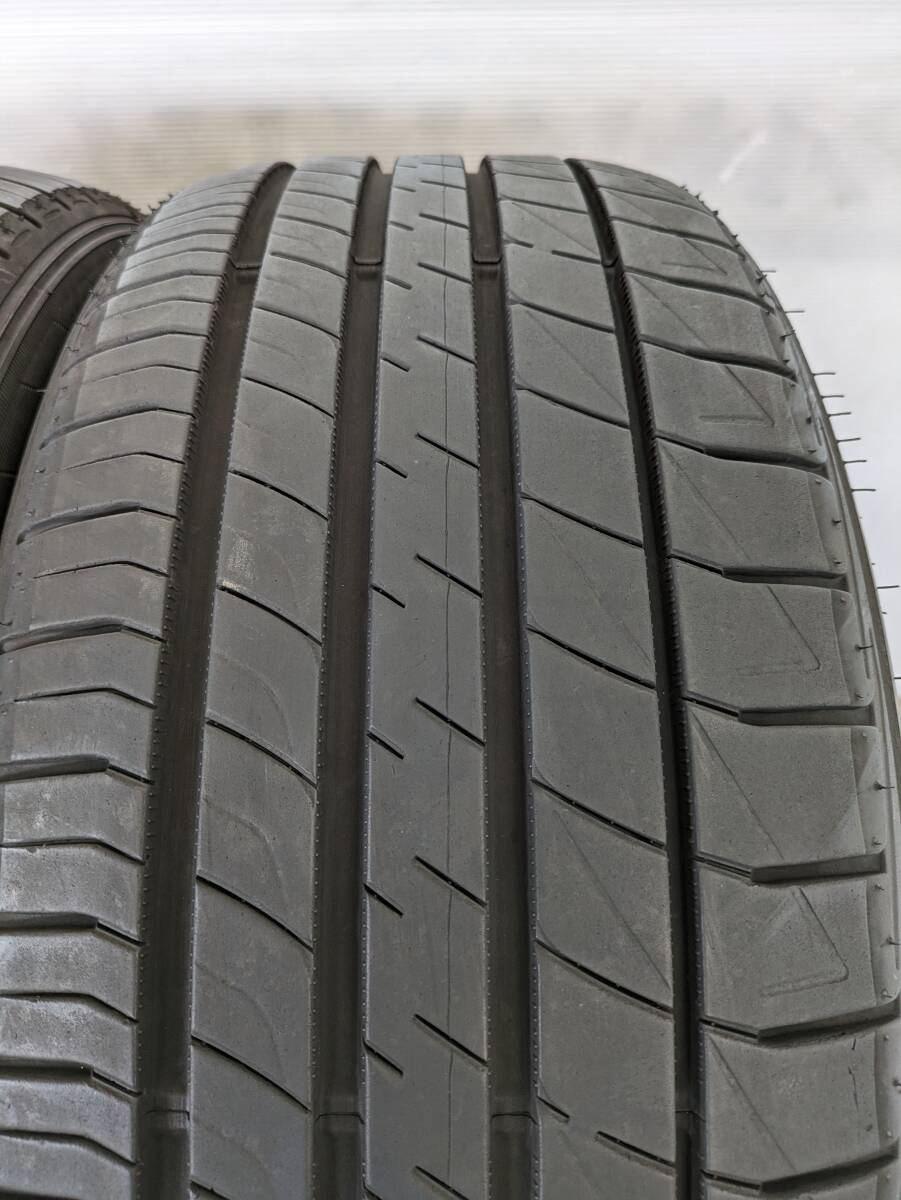 DUNLOP　LE MANS　V　SILENT CORE　225/45R17　225/45r17　ダンロップ　ルマン　2022年製　225/45/17　225/45-17　バリ山　美品タイヤ。_画像2