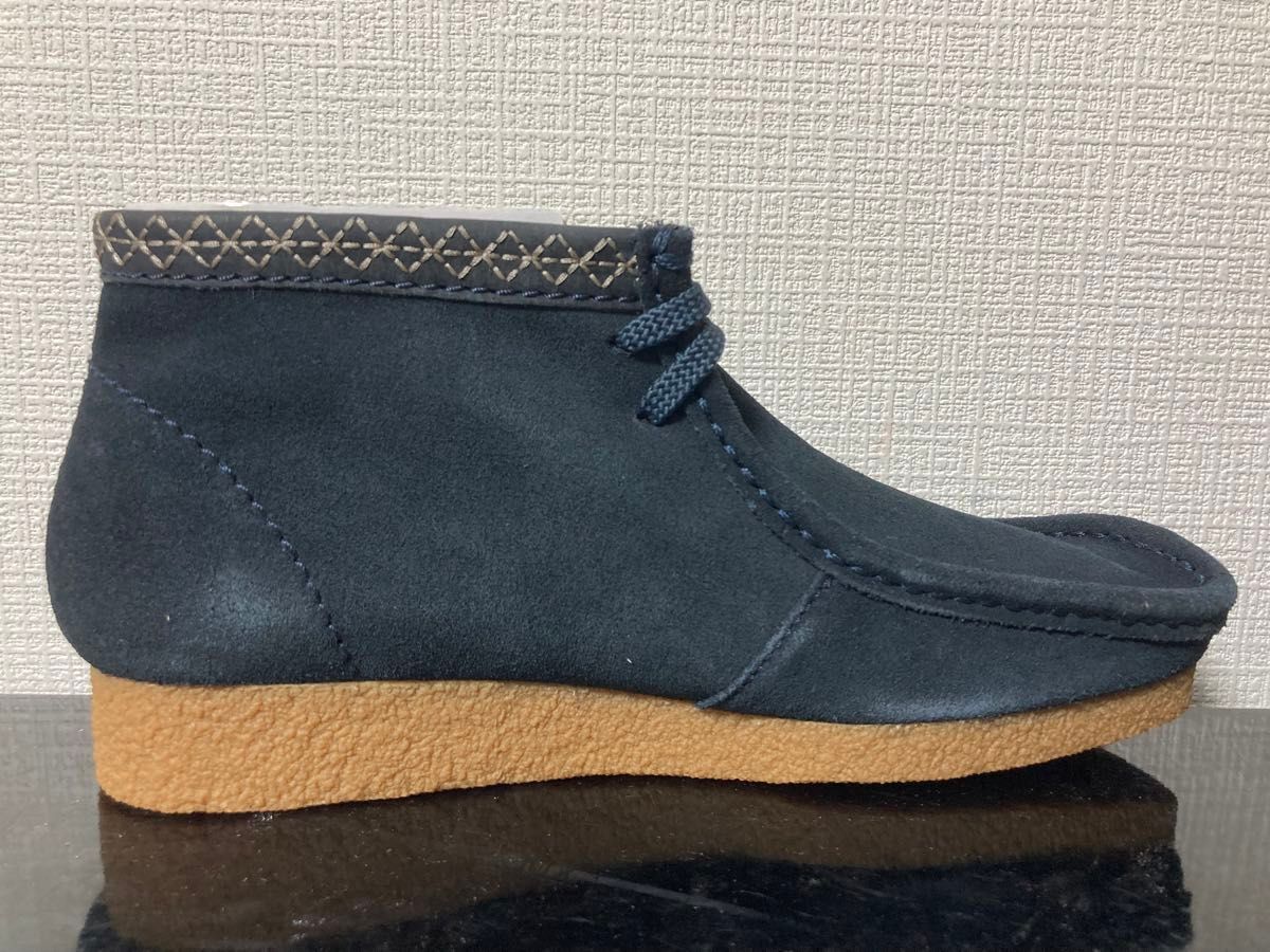 新品未使用Clarks(クラークス) ワラビーモカシンシェイカーブーツShacre Bootネイビー紺25cm本革本皮革靴皮靴