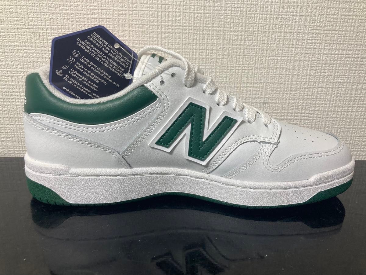 新品未使用品　大人気！24cmニューバランス（new　balance）レディーススニーカーBB480LNGホワイトグリーン白緑