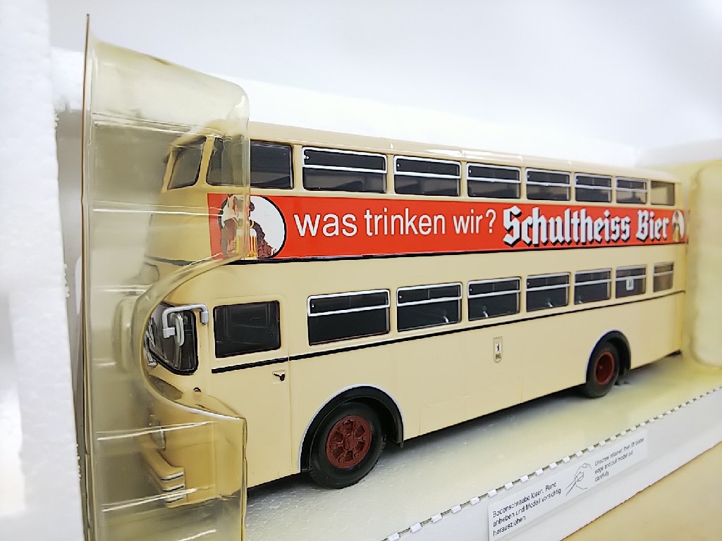 ■ PMA MINICHAMPSミニチャンプス 1/43 Bussing D2U 'Schultheiss Bier' バス ダイキャストモデルミニカー_画像2