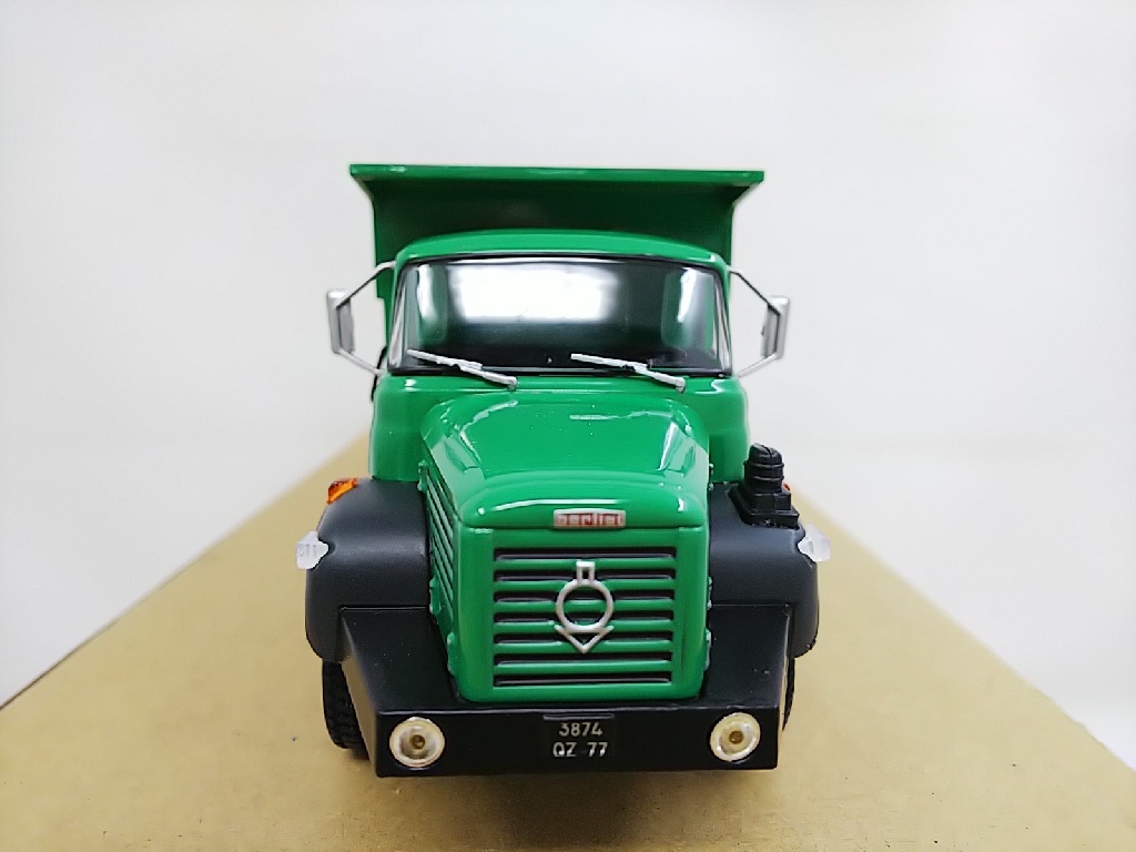 ■アルタヤ ixo modelsイクソ 社製1/43 TRUCK BERLIET GLR200 グリーン トラック モデルミニカー_画像2