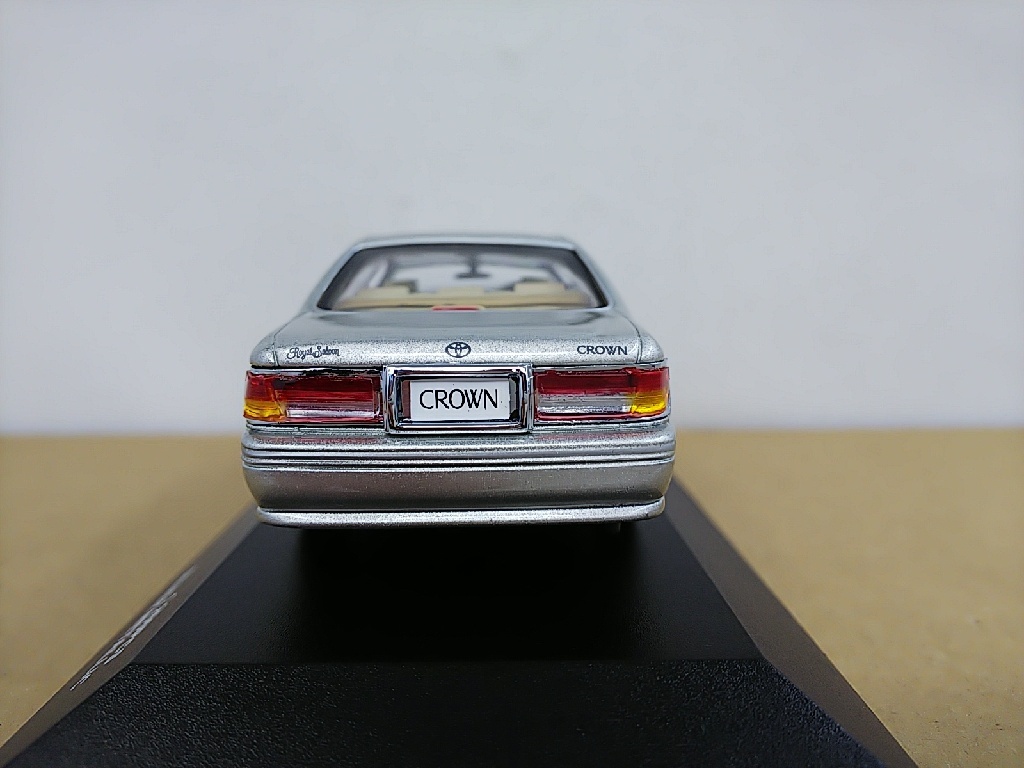 ■ 京商J-COLLECTION製 1/43 JC10013SL TOYOTA CROWN SALOON G 2001 トヨタクラウン モデルミニカー　絶版希少モデル_画像3