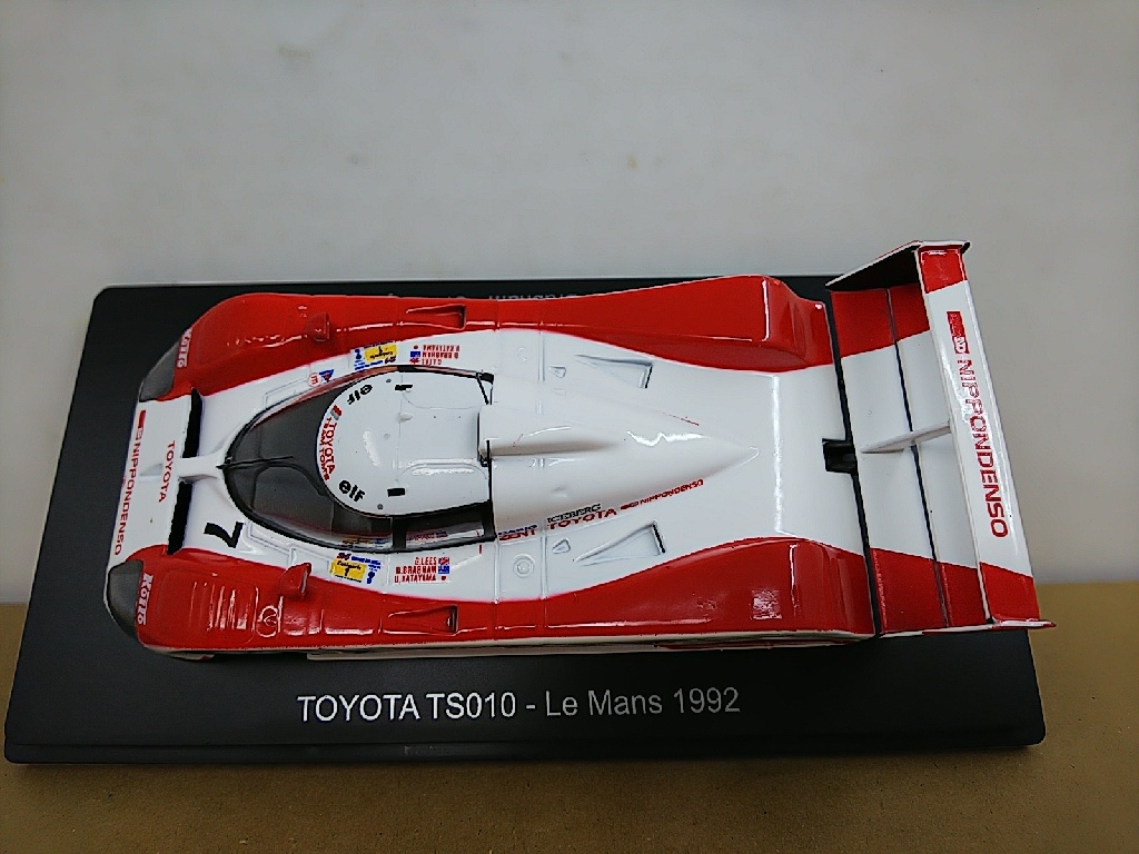 ■ アシェット スパーク社製1/43 TOYOTA TS010 - Le Mans 1992 トヨタ ル・マン 24時間耐久レース レーシングモデルミニカーの画像5