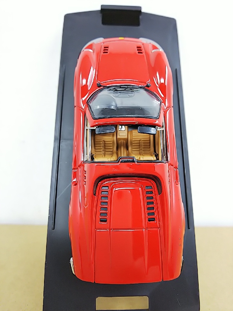 ■ Bangバン 1/43 FERRARI DINO 246 GTS レッド フェラーリディーノ モデルミニカー_画像5