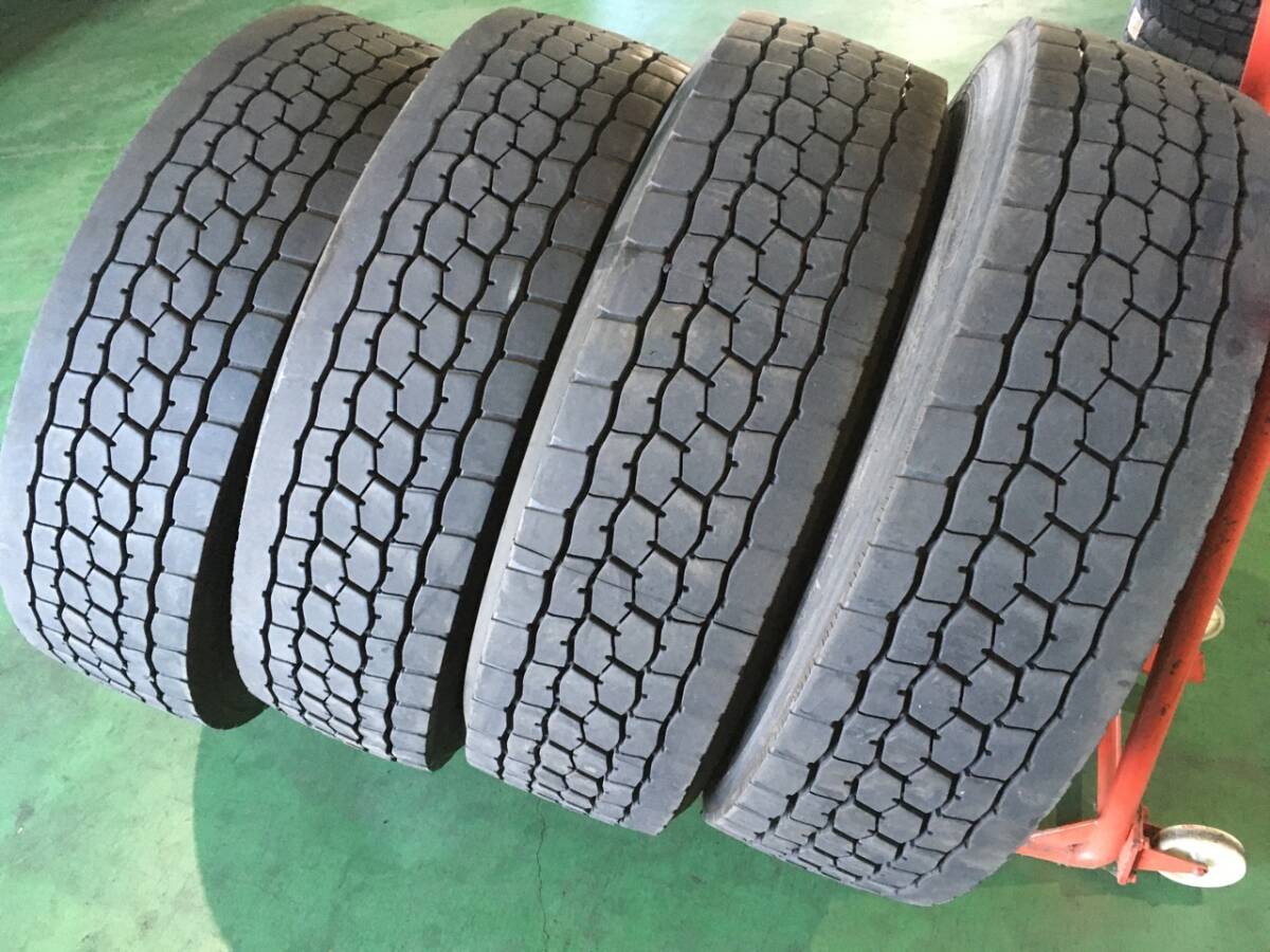 s224-4-1 ☆275/70R22.5 BS再生(M888パターン) 中古4本！ ブリジストン 残溝9ｍｍ！ k280