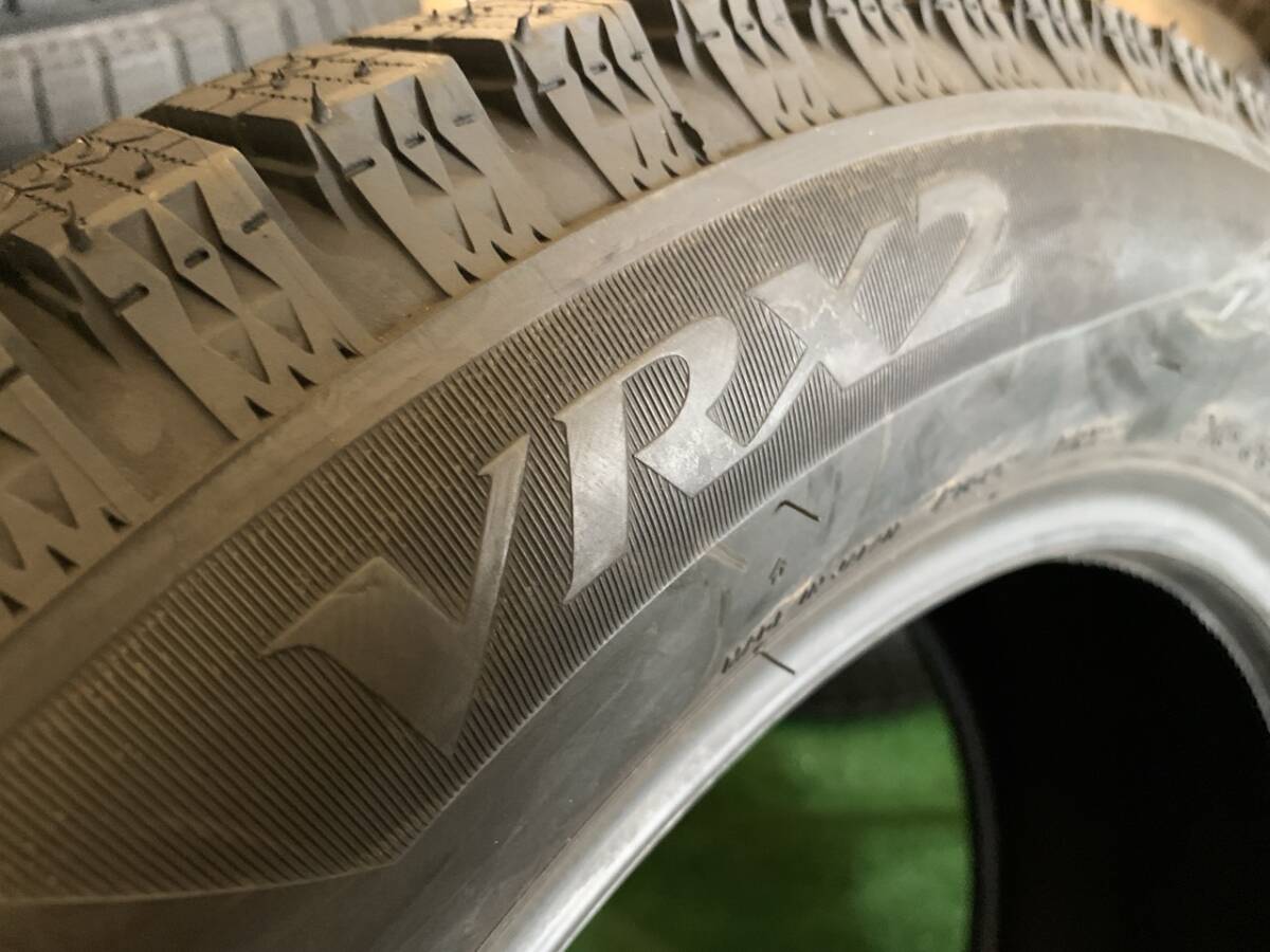 送料込\37,400★tk184-4-3 215/55R17 ブリヂストン VRX2 スタッドレス 未使用品 2018年製 2本セット♪_画像5