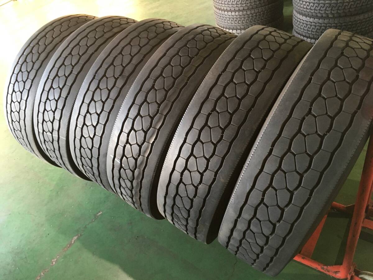 s112-4-2 ☆295/80R22.5 BS エコピアM801Ⅱ (for Bus) 中古6本セット！ 2020年製 中古スタッドレス♪ k510_画像1