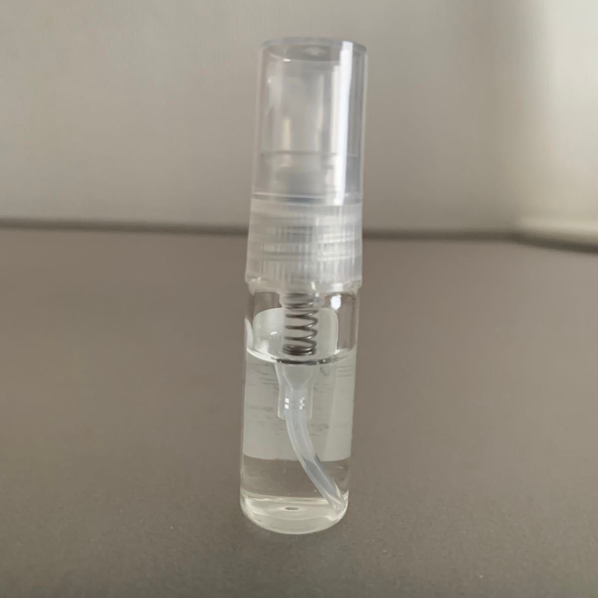 SHIRO アトマイザー1.5ml ホワイトリリーの香り　香水