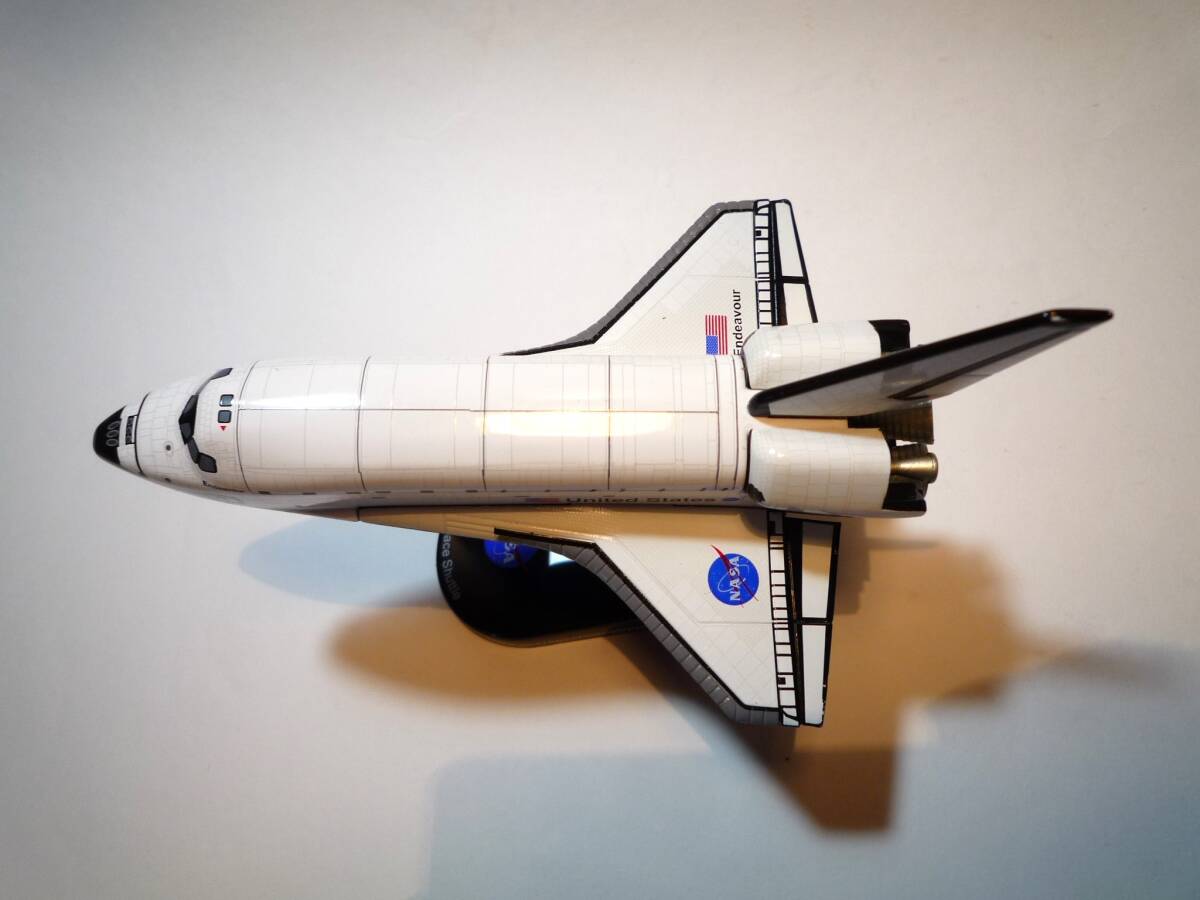40607 POSTAGE STAMP 1/300 NASA Space Shuttle Endeavour スペースシャトル エンデバー号 ダイキャストモデルの画像9