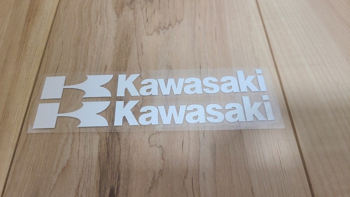 KAWASAKI バイク車カワサキ汎用ステッカー　簡単張り付け　白　2枚セット_画像3