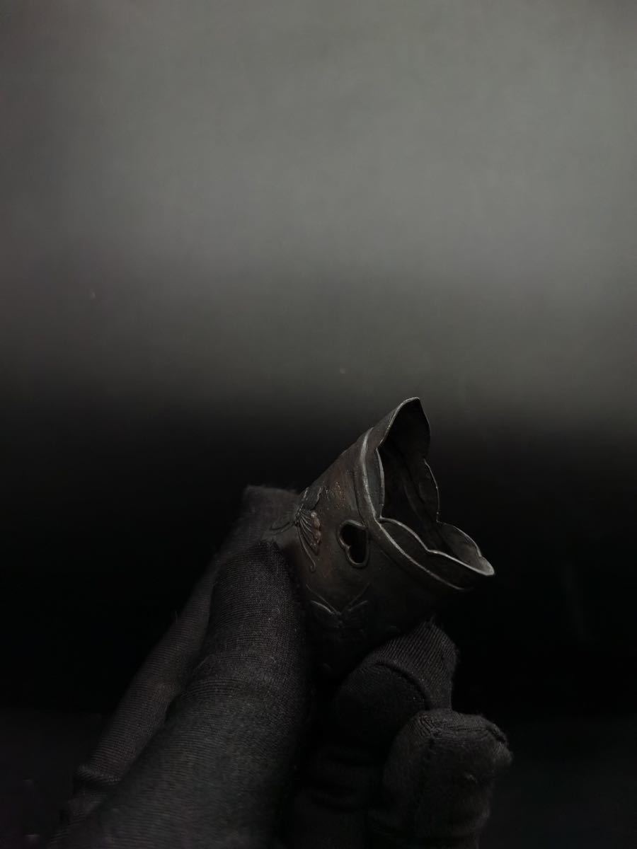 s-099 虫尽図鐺 精密切彫 容彫 日本刀 武具 刀装具 銅製 小道具 鍔 目貫 縁頭 拵の画像7