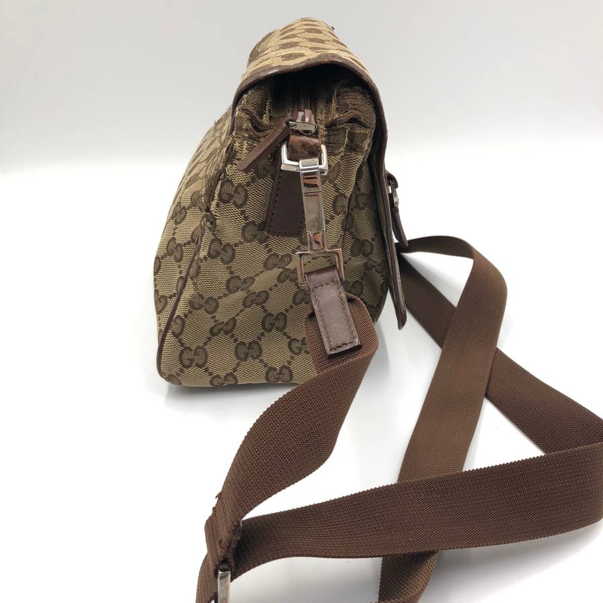 □GUCCI ショルダーバッグ GG柄 グッチ レディース GGキャンバス 019・0375 クロスボディ 複数落札同梱OK B240308-1_画像4