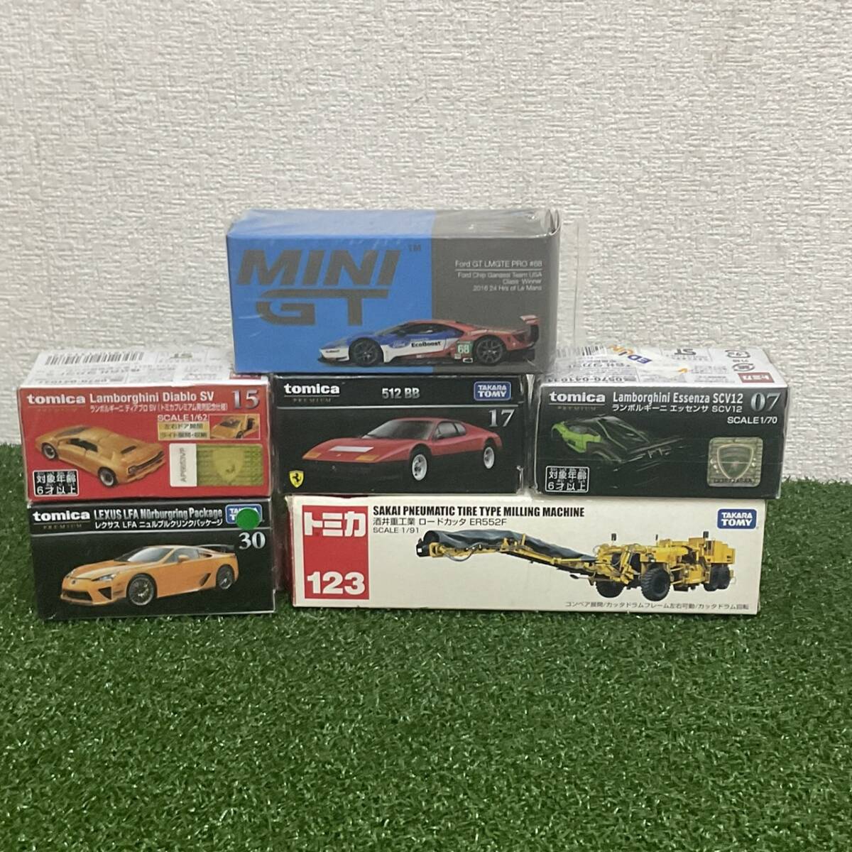 新品 未開封 TOMIKA PREMIUM レクサス ランボルギーニ ディアブロ 512BB ミニＧＴフォード 等 ミニカー ６点 まとめ セット_画像2