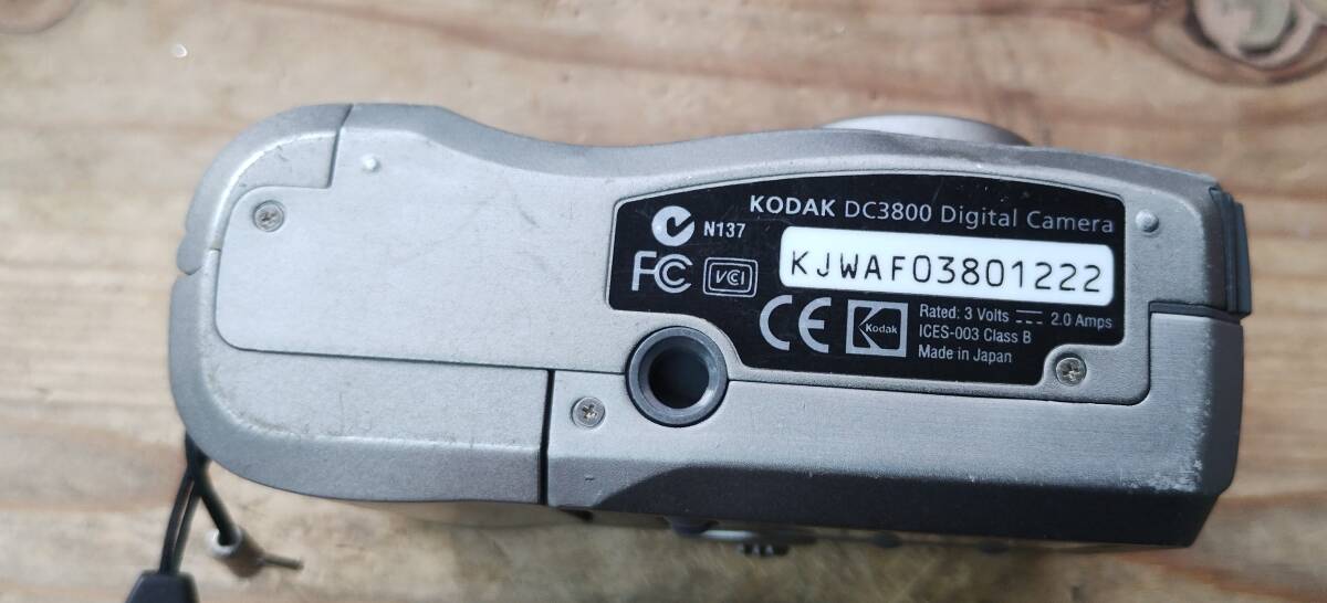 Kodak DC3800 コダック デジタルカメラ デジカメ コンパクト 乾電池駆動 通電確認済み 動作不良 ジャンク品 現状渡しの画像5