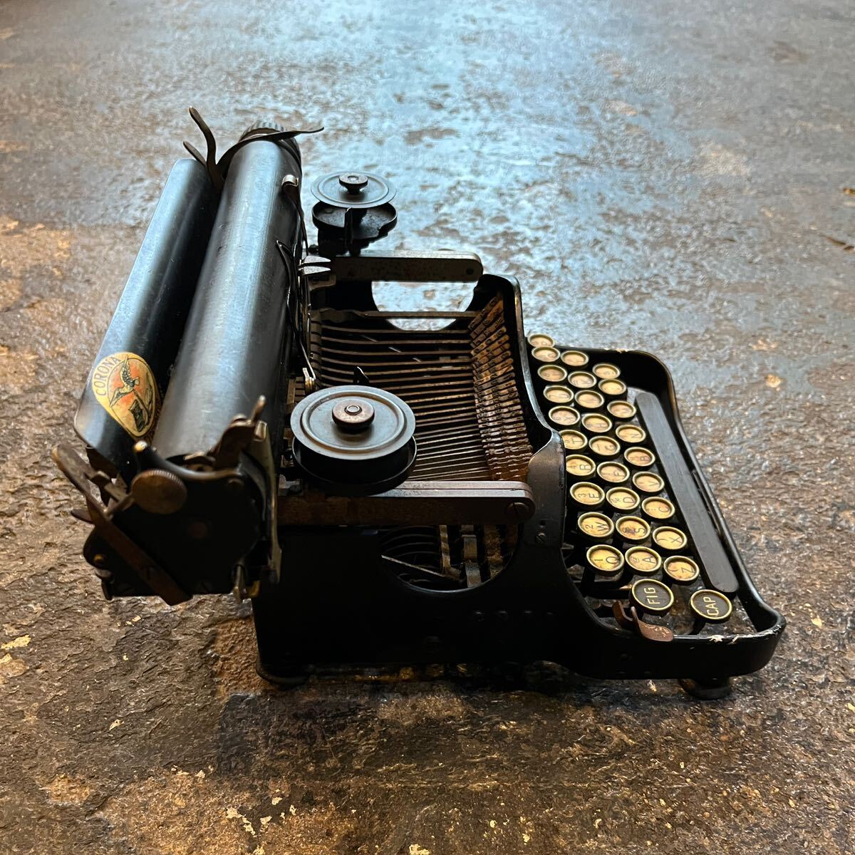 CORONA typewriter 