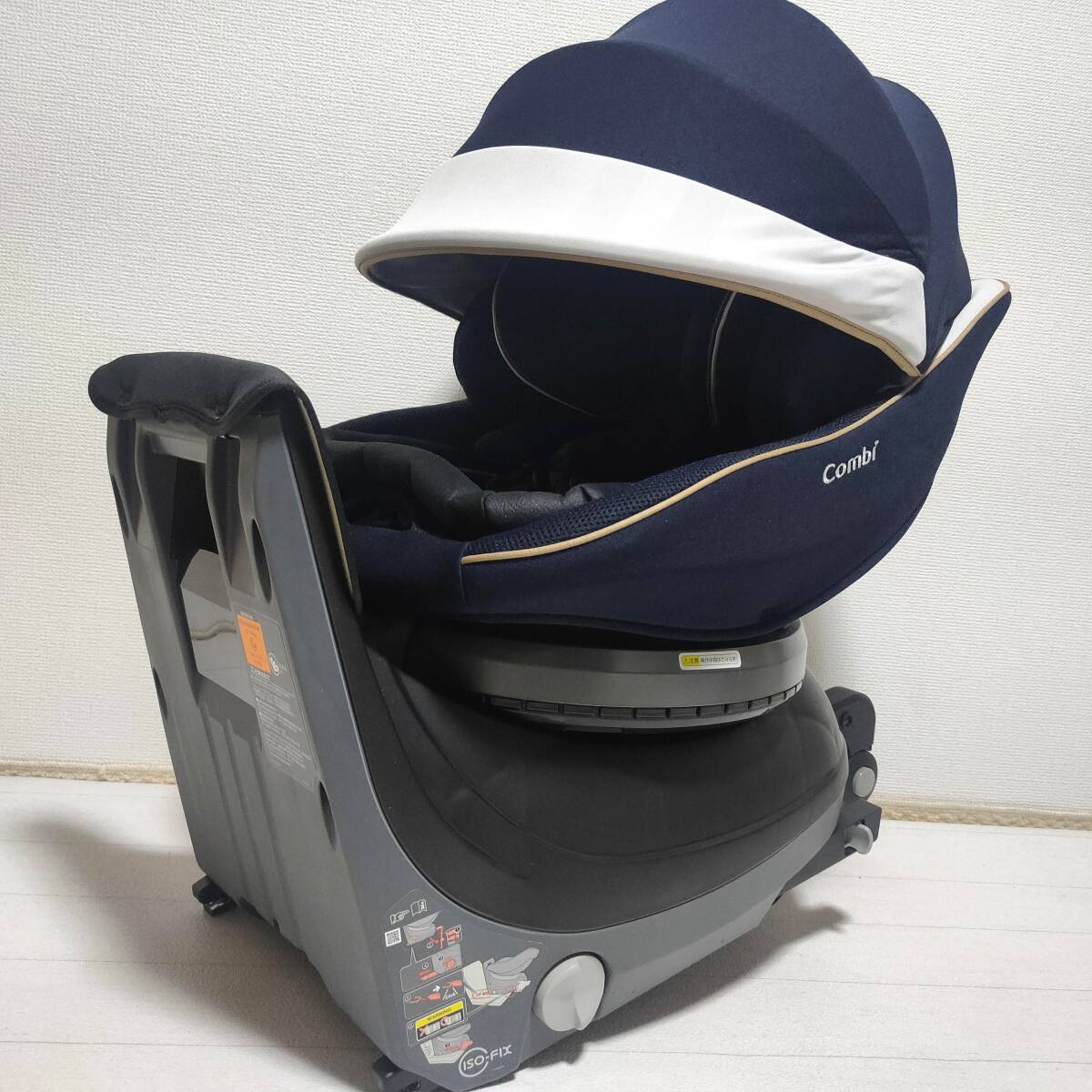 【送料込】コンビ 綺麗 クルムーヴスマート ISOFIX エッグショック チャイルドシート 新生児～ 360° 回転 ターン クリーニング済_画像1