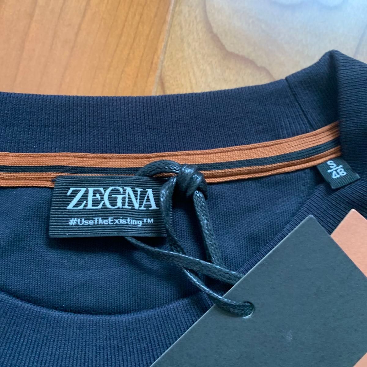 半額以下　ゼニア　zegna Tシャツ　濃紺　紺色　ネイビー　ロゴ