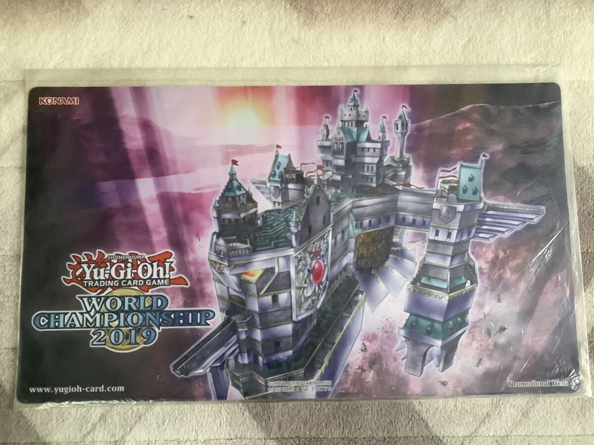 遊戯王　WCS2019　プレイマット　黒き森の航天閣　未開封　送料無料　検）引退　大量　WCQ　アジア　25th　スリーブ