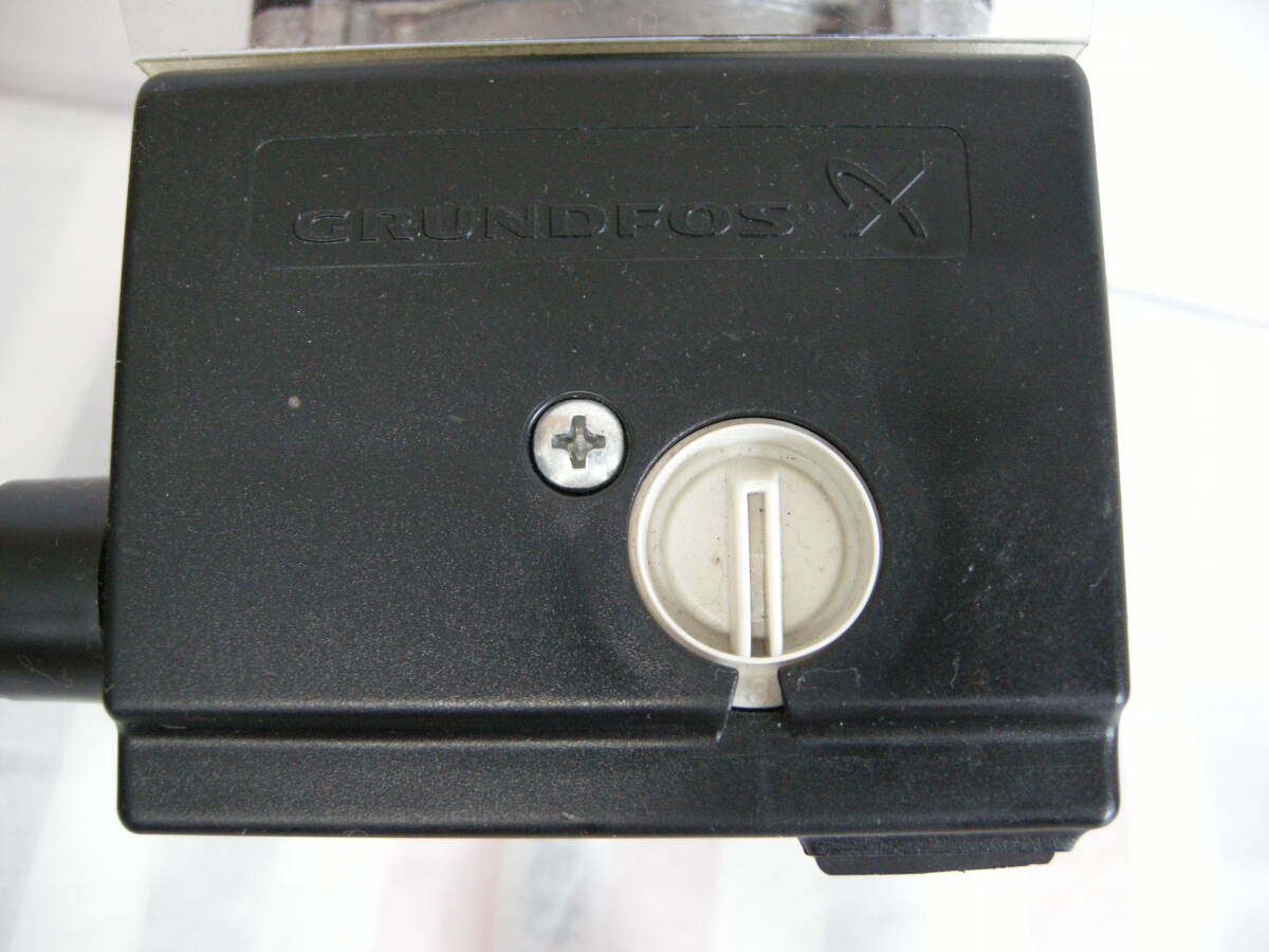 グルンドフォス温水循環ポンプ UPS 25- 80 JA 100V 極静音 グルンドフォス温水循環ポンプ UPS 25- 80 JA 100V 極静音