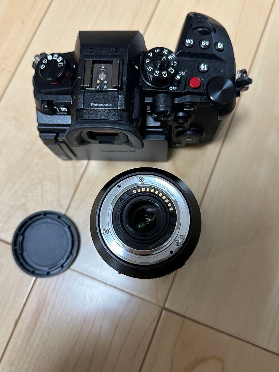 ほぼ新品 LUMIX GH6 標準ズームレンズキット DC-GH6L シャッター ほぼ新品 LUMIX GH6 標準ズームレンズキット DC-GH6L シャッター