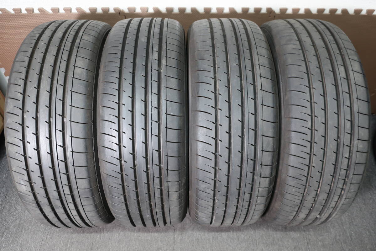 うすイボイボ　2022年製　ヨコハマ　ブルーアース　XT AE61　215/55R18 4本　室内保管_画像1