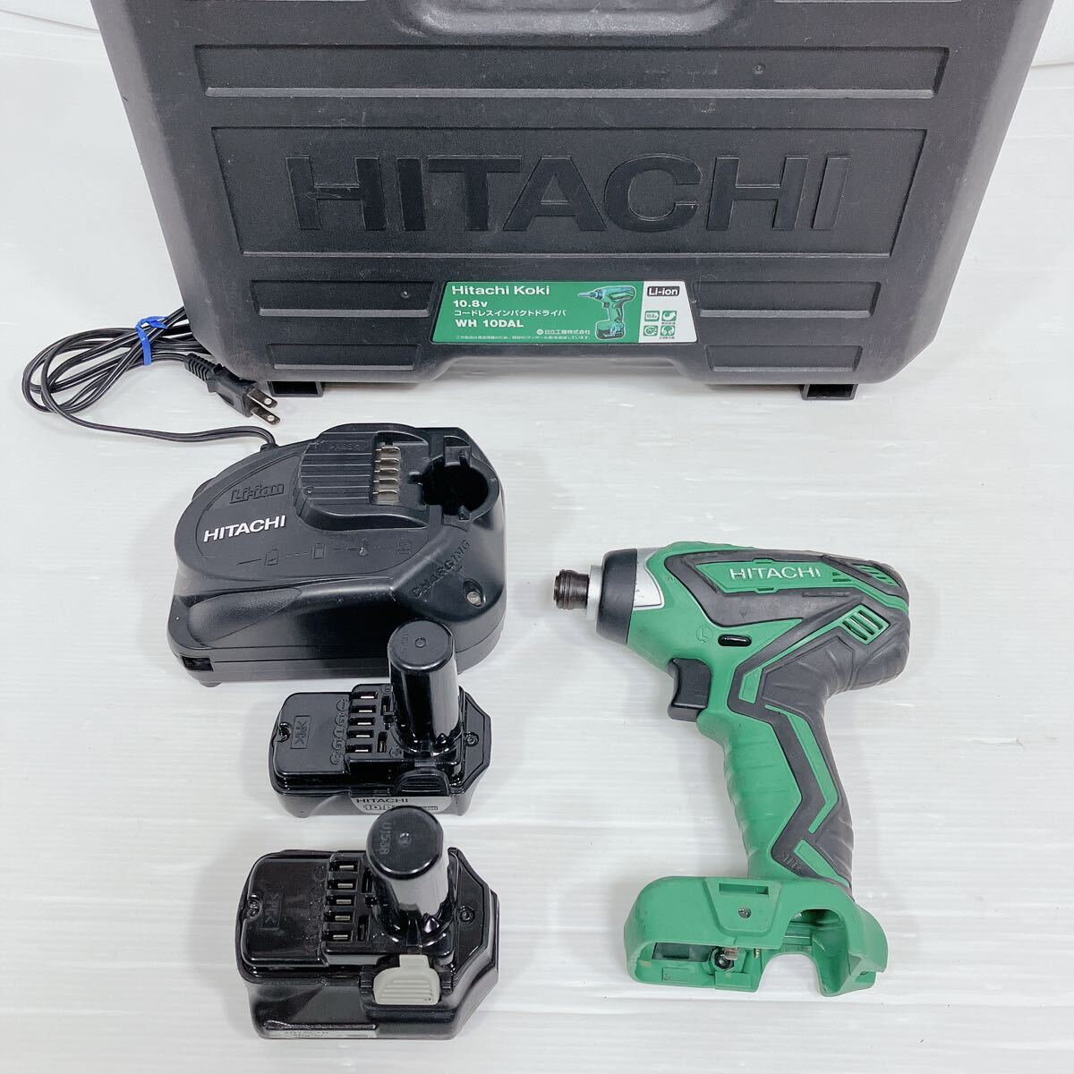 日立工機　HITACHI 10.8V コードレスインパクトドライバ　インパクトドライバ バッテリー2個　充電器 電動工具 DIY ハイコーキ ケース付 _画像8