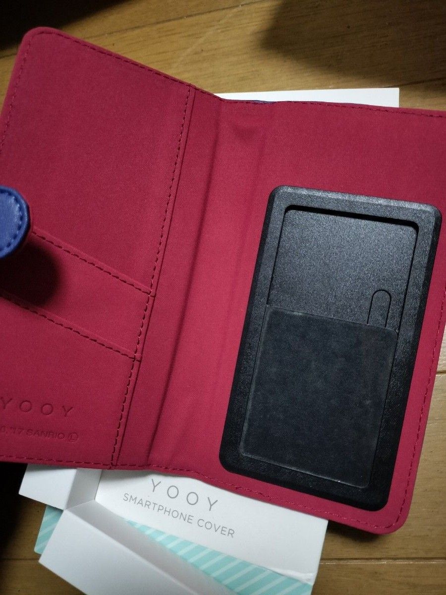 新品　サンリオ　キティちゃん　スマホケース　 手帳型　マルチ対応ケース　全機種対応　ブルー