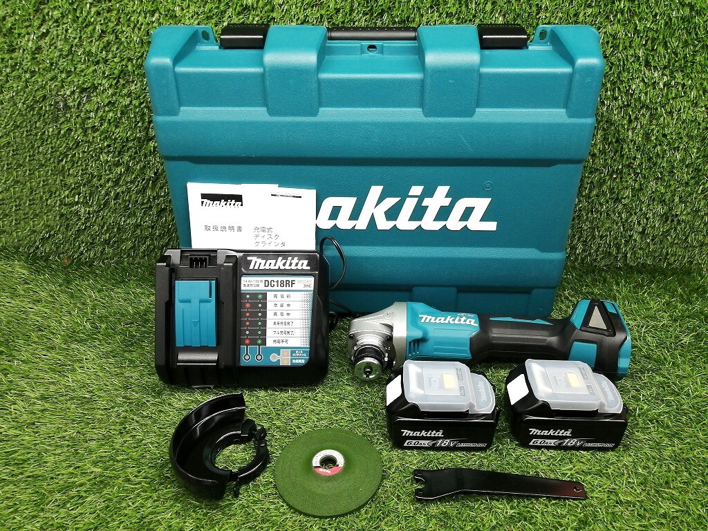 未使用 makita マキタ 100mm 18V 充電式 ディスクグラインダ バッテリー2個 + 充電器 GA404DRGXN 【1】