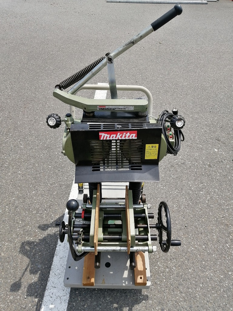 埼玉県熊谷市 引取限定 発送不可】中古 makita マキタ 小型 埼玉県熊谷市 引取限定 発送不可】中古 makita マキタ 小型