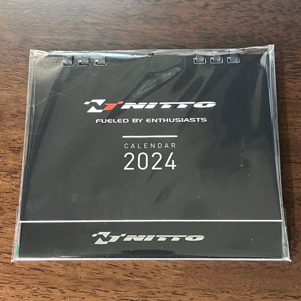 2024  NITTO   ニットータイヤ　卓上カレンダー  カレンダー