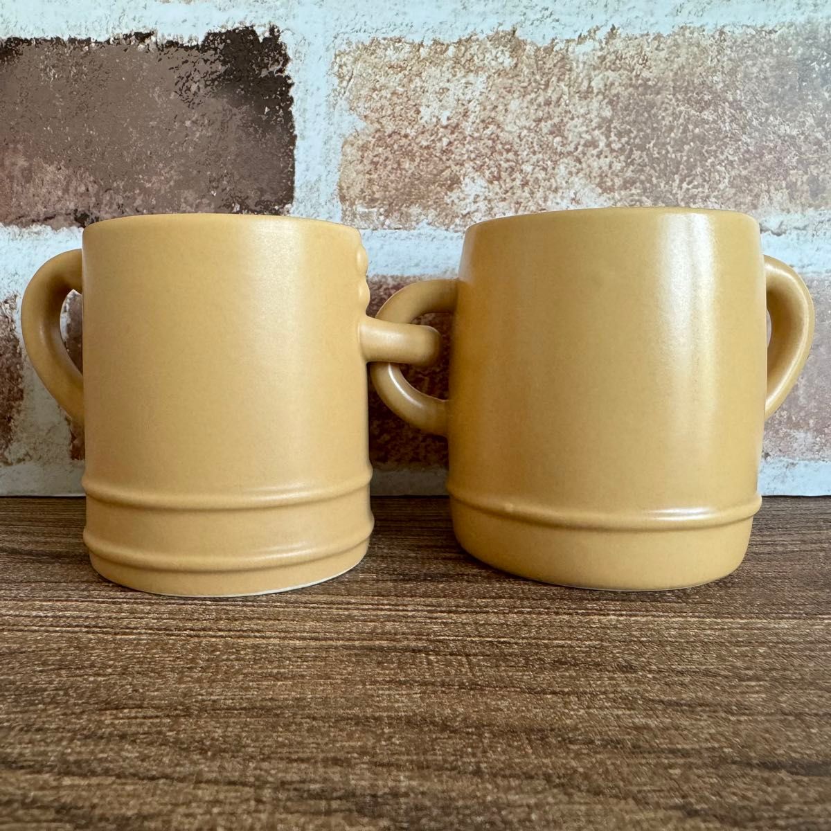 【未使用】埴輪デザインの陶器製ペアマグカップ キッチン インテリア 食器 はにわ