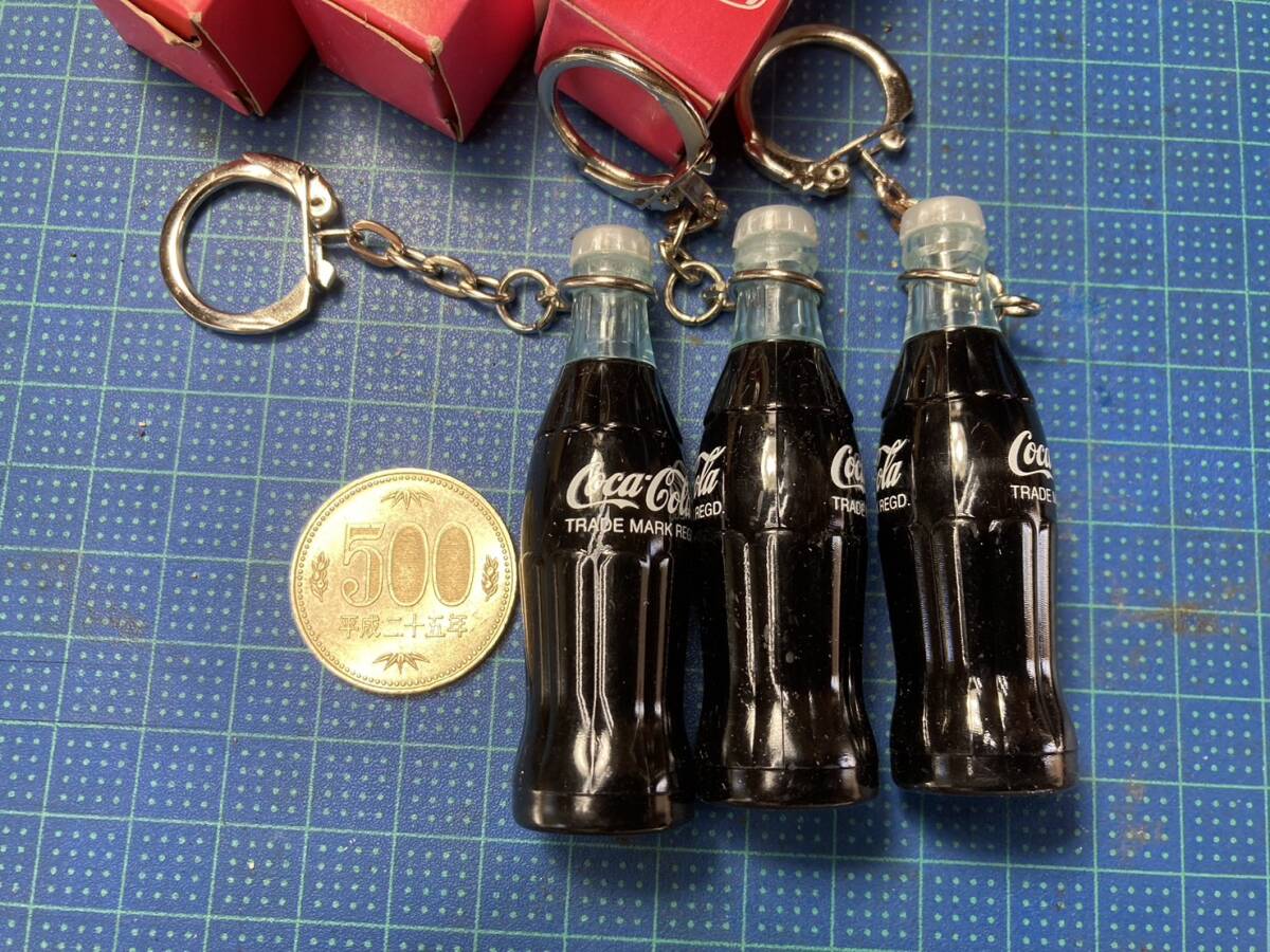 レトロなコカ・コーラのミニボトルストラップ　３個_画像4