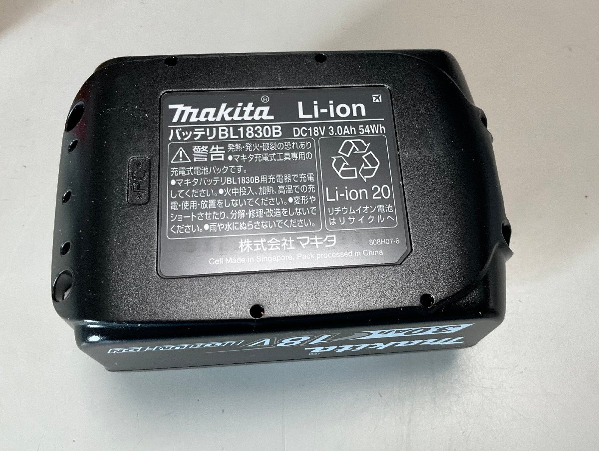【RKGDC】１円～makita/マキタ/リチウムイオンバッテリー/18V 3.0Ah /BL1830B/新品_画像4